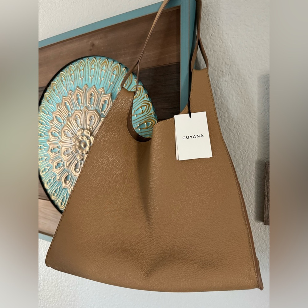 NWT Cuyana Oversized Double Loop Bag in Cappucino - Picture 3 of 17